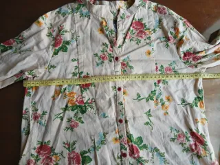 Camiseta Zara niña floral manga larga