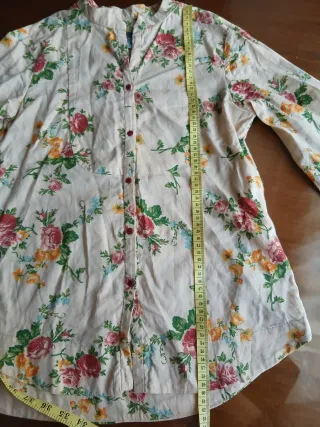 Camiseta Zara niña floral manga larga