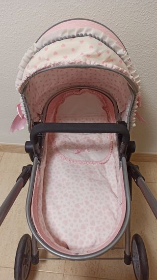 Carrito de muñecas.