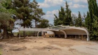 Chalet con Amplia Parcela