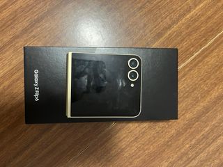 Samsung Z Flip Amarillo