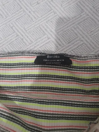 Camiseta Bershka rayas talla XS