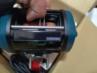 Carrete Eléctrico Miya Epoch X4