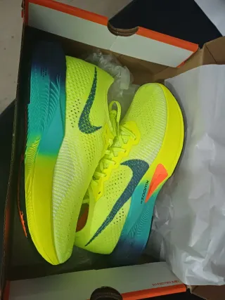 Nike ZoomX Verde Neón y Naranja