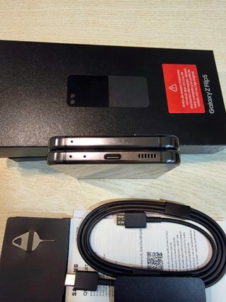 Samsung Galaxy Z Flip5 256GB