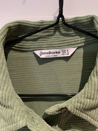 Camisa Stradivarius Verde Oliva Talla S