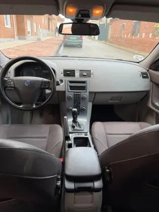 Volvo V50 2010