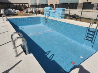 Materiali per stuccature e riparazioni piscine