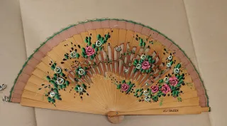 Ventaglio Vintage Dipinto a Mano
