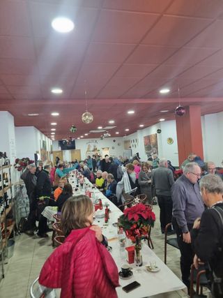 SE TRASPASA RESTAURANTE MODERNO ESQUINERO DE 462 m