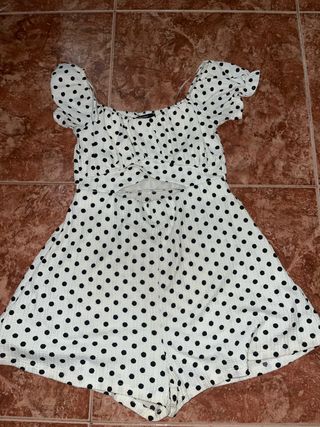 Mono corto lunares blanco y negro