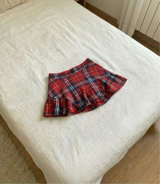 Falda mini estilo colegiala