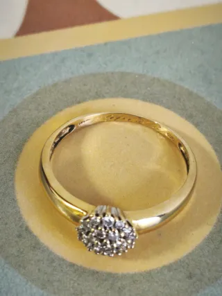Anillo oro y diamantes
