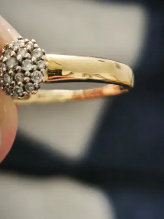 Anillo oro y diamantes