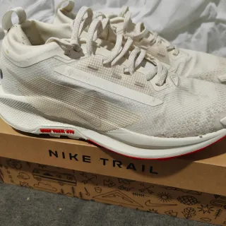 Nike Trail GORE-TEX Blancas/Rojas