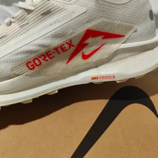 Nike Trail GORE-TEX Blancas/Rojas