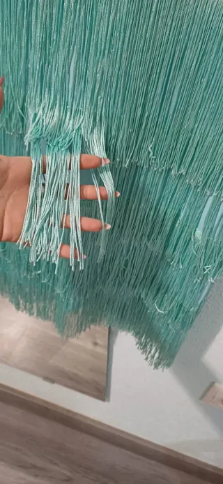 Vestido corto con flecos