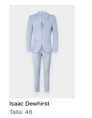 Traje azul claro, usado una vez