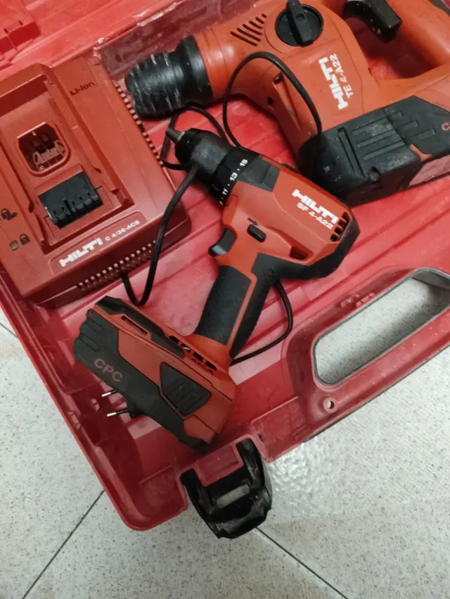 HILTI Taladro Percutor y Atornillador A22