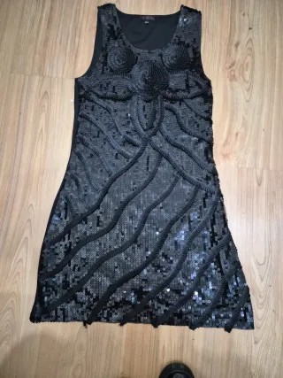 Vestido negro lentejuelas