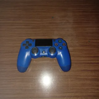 PlayStation 4 PS4 con pegatinas