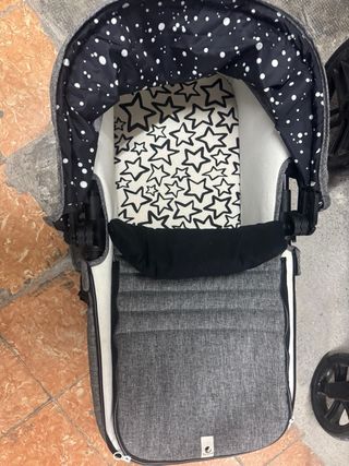 Carrito Jane Muum con capazo y silla de coche