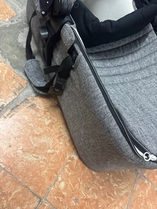 Carrito Jane Muum con capazo y silla de coche