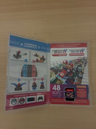 Nintendo Switch OLED + Mario Kart 8 Deluxe