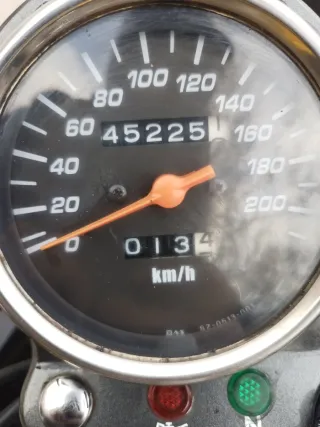 Suzuki GS500F Amarilla