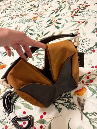 Bolso Misako Negro y Camel Nuevo
