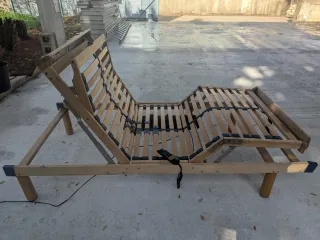 Cama individual articulada eléctrica madera.