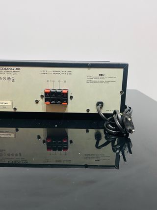 Amplificador Luxman LV-100 Vintage Negro