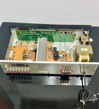 Amplificador Luxman LV-100 Vintage Negro