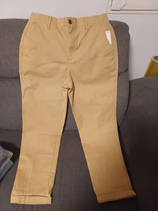 Pantalón Caqui Amazon Essentials Talle Alto Mujer