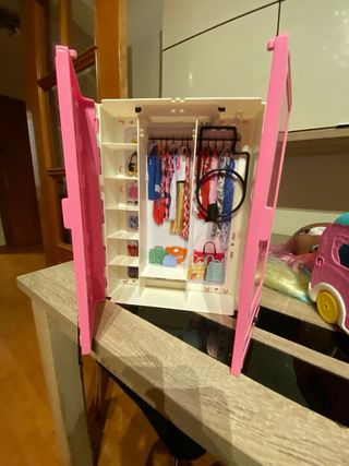Armario Barbie Rosa sin Accesorios