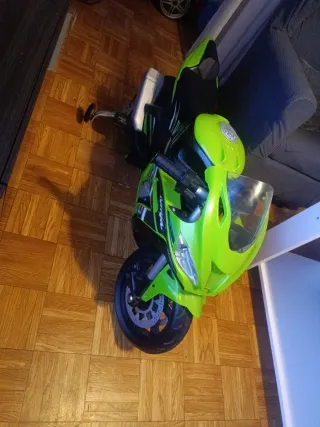 Moto Eléctrica Kawasaki Niño