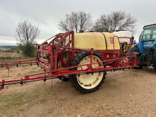 Carro herbicida Hardi 20 metros