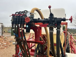 Carro herbicida Hardi 20 metros