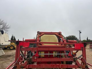 Carro herbicida Hardi 20 metros