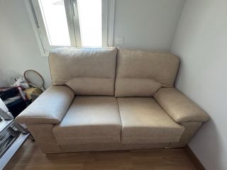 Sofá de 2 plazas beige