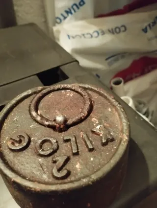 4 Antiche Bilance in Ferro di Diverse Dimensioni