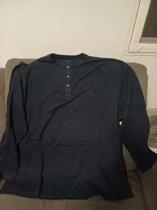 Camiseta Henley Manga Larga Amazon Essentials Negr