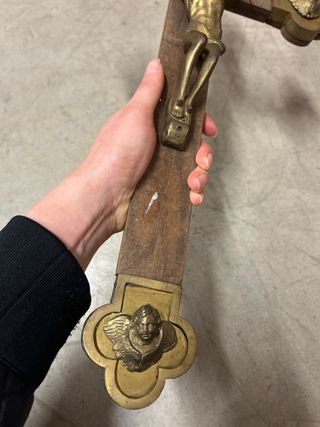 Crocifisso da parete in legno e metallo