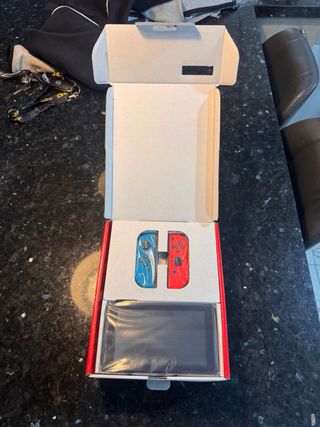 Nintendo Switch Azul y Rojo Nueva