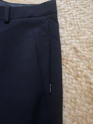 Pantalón de vestir Zara Talla 38 Negro