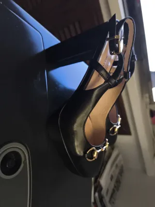 Zapatos Filippo Raphael Tacón Negro y Dorado