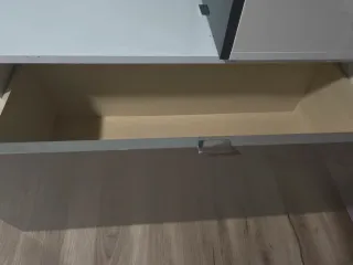 Escritorio moderno blanco y gris