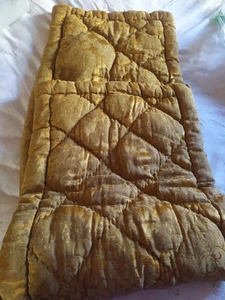 Trapuntina damascata lana pura oro