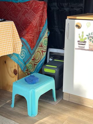 Furgo-camper homologada como turismo.