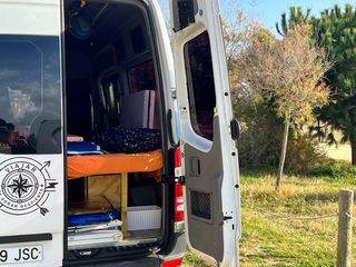 Furgo-camper homologada como turismo.